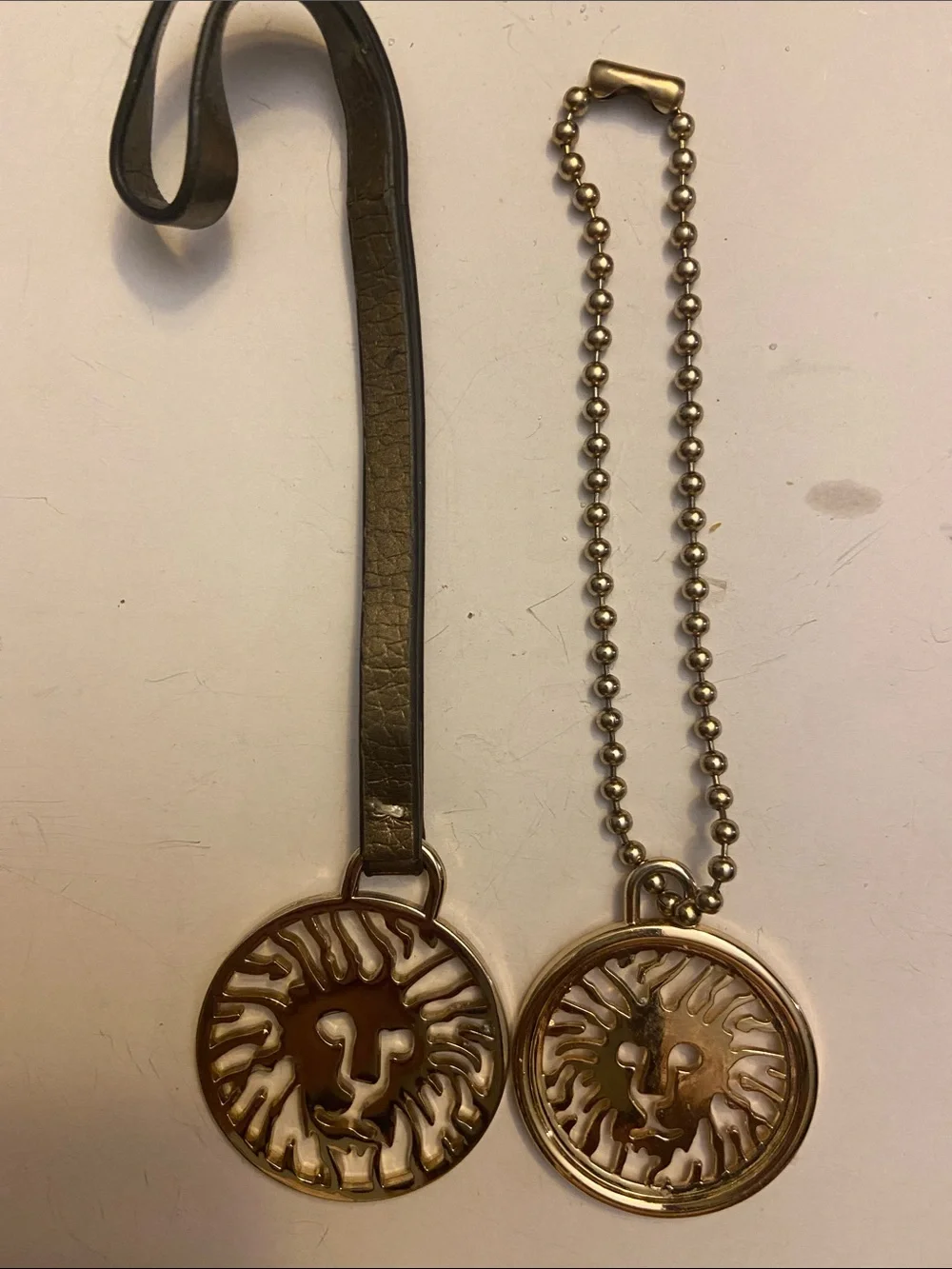 2 Anne Klein Gold Lion Medallion Bag FOB Keychains